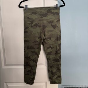 Lululemon align capri